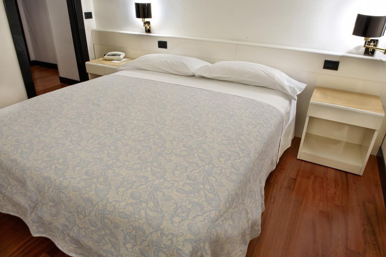 Hotel Giovanni Padua Exteriör bild