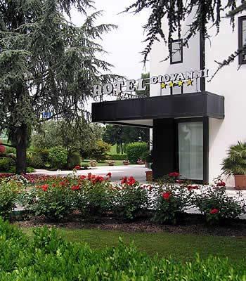Hotel Giovanni Padua Exteriör bild